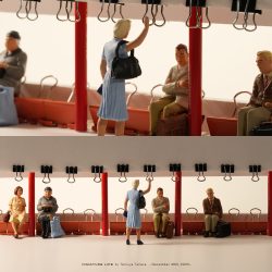 「挟まれないよう、ご注意ください」